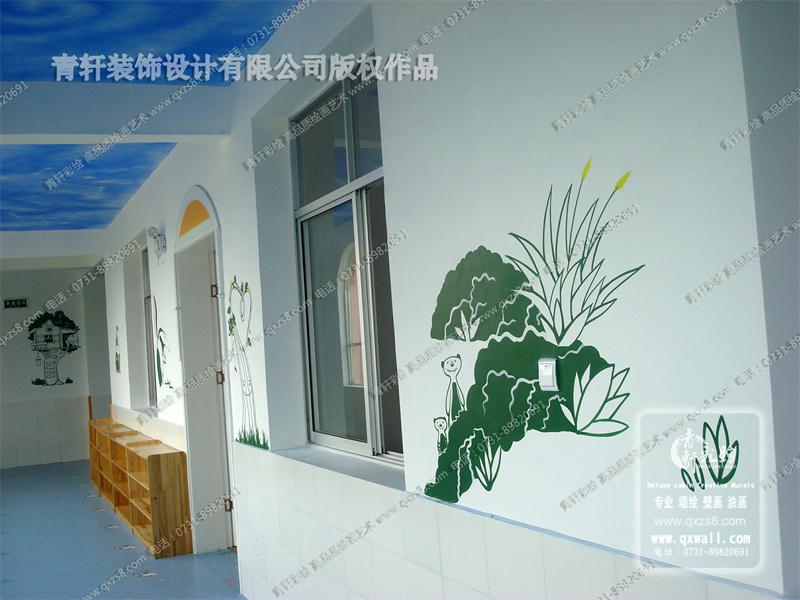 ></div><div>走廊為非常創(chuàng)意的造型格子，可以放置老師和孩子們靈秀精彩的手工創(chuàng)意作品。</div><div> </div><div><img src='/UploadFile/2014-03/2014030653667721.jpg' width='800' height='600' alt=