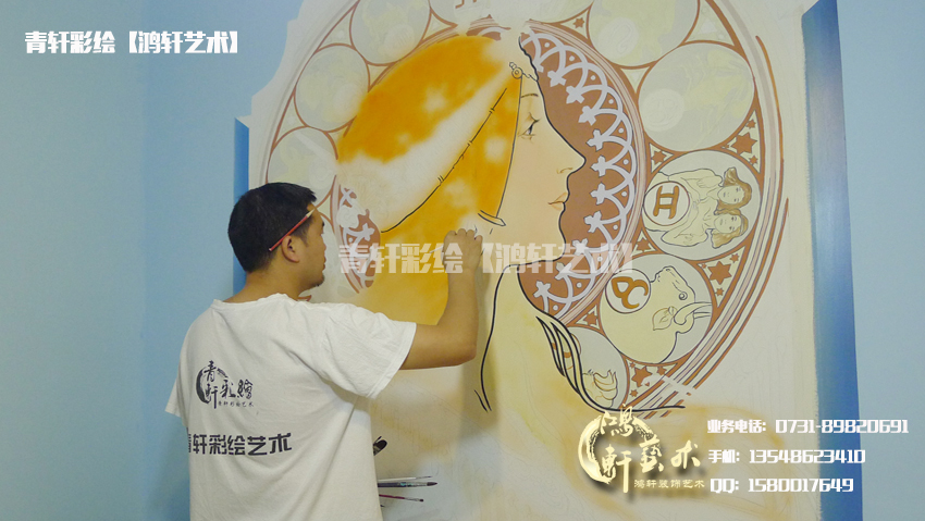 畫家現(xiàn)場墻繪過程